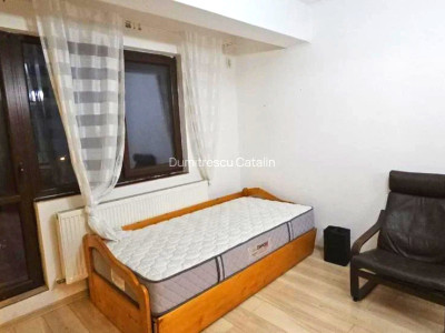 Garsoniera, decomandata, 35 mp, centrala, zona Gorjului 