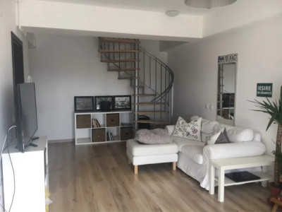 Apartament de 2 camere, decomandat, 55 mp, balcon, complexul Serena Apartments