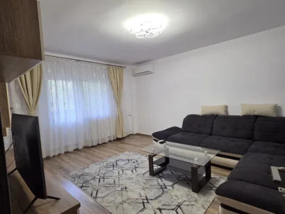 Apartament de 2 camere, decomandat, modern, metrou, parc, zona Eroii Revolutiei