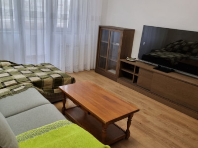 Apartament de 3 camere, decomandata, 70 mp, balcon, parc, zona Tineretului