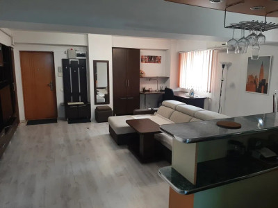 Apartament de 2 camere, centrala termica, balcon, metrou, zona Lujerului