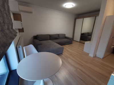Garsonieră decomandă 40 mp, centrală – în Plaza Residence