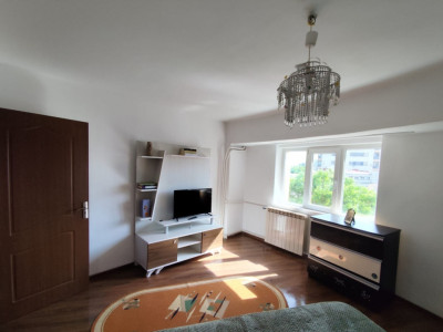 Apartament de 2 camere, 60 mp, zona excelentă, Rond Alba Iulia