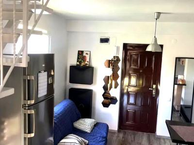 Apartament de 2 camere, decomandat, modern, centrala, balcon, zona Berceni