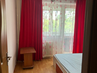 Apartament de 3 camere, decomandata, 75 mp, balcon, zona Brancoveanu