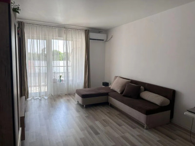 Apartament de 2 camere, modern, centrala, parcare, zona Aparatorii Patriei