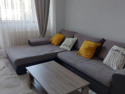 Apartament 3 camere, 5 minute metrou Apărătorii Patriei