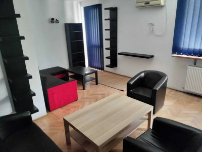 Apartament 2 camere decomandat, renovat recent, lângă Parcul Titan