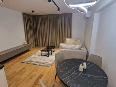 Apartament de 2 camere, centrala proprie, balcon, parcare, metrou, One Cotroceni