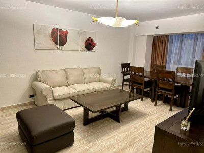 Apartament de 2 camere, lux, balcon, parcare, metrou, zona Unirii