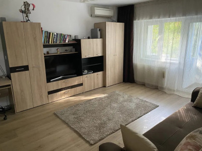 Gata de mutat! Apartament spațios de 2 camere, 65 mp, etaj 1/4