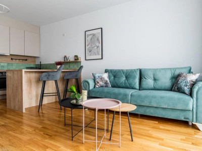 Apartament de 2 camere, balcon, parcare, metrou, complexul LUXURIA Residence