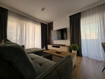 Dimineți cu vedere panoramică, seri pe terasă – 2 camere Prima Vista