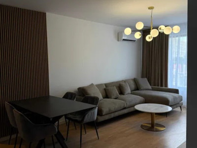 Apartament de 3 camere, modern, balcon, parcare, complexul Cavar Residence