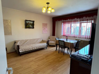 Apartament de 2 camere, decomadat, 60 mp, zona 13 Septembrie 