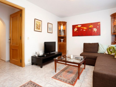 Apartament de 2 camere, lux, 2 balcoane, metrou, parcare, zona Piata Victoriei