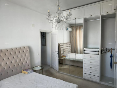 Apartament de 2 camere, decomandat, 50 mp, centrala, zona 13 Septembrie 