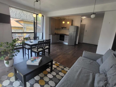 Fix ce căutai în Moșilor: 2 camere, balcon, bloc nou, vibe curat!