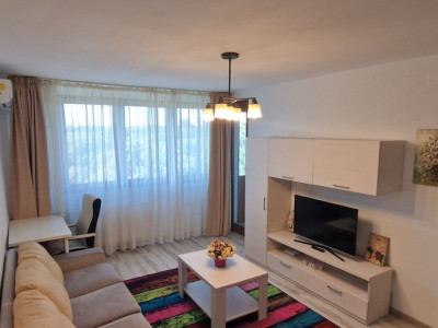 Tineretului – 2 camere moderne, balcon, metrou și parc în apropiere