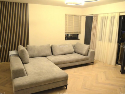 Apartament cu 2 camere COMPLET RENOVAT, cu balcon uriaș, în Timpuri Noi