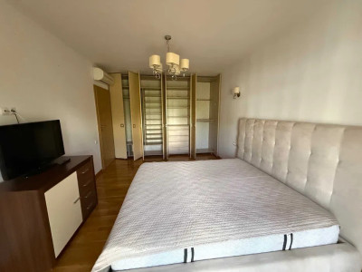 Apartament de 2 camere, decomandat, CHIAR LANGA PARC,  Carol Park Residence