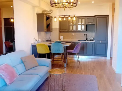 Confort de top – 2 camere cu centrală în Central Residence – la 8 min de metrou