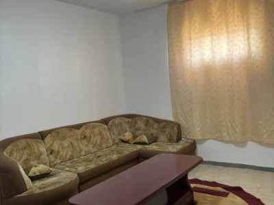 Apartament 60 mp la curte – zona Giulești