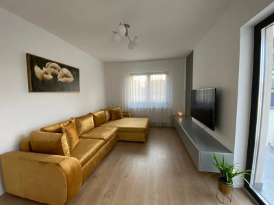 Apartament de 2 camere, 54 mp, centrala, grădină proprie, zona Păcii 
