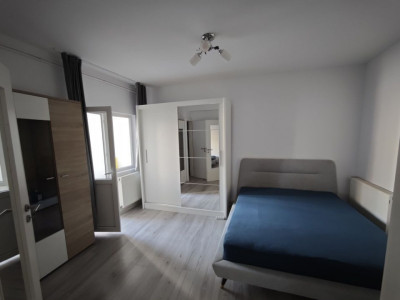 Apartament de 3 camere, centrala proprie, 2 balcoane, zona Unirii-Alba Iulia