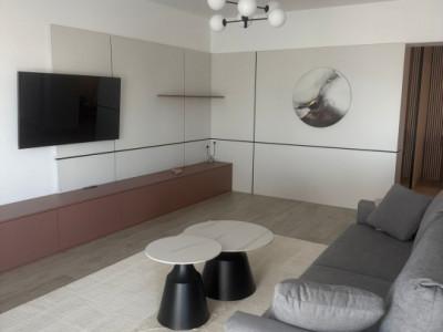 Apartament de 2 camere, LUX, loc de parcare, metrou aproape - Select Residence