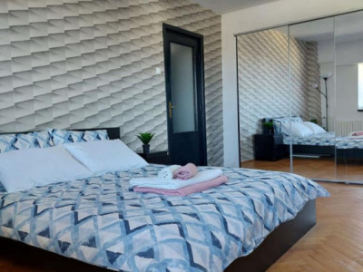 Garsoniera spațioasă, 45 mp, decomandată, zona Unirii