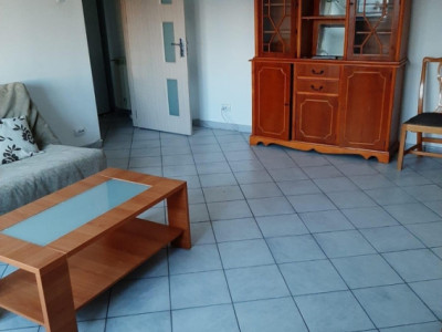 Descoperă confortul urban: 2 camere decomandate, aproape de Piața Unirii