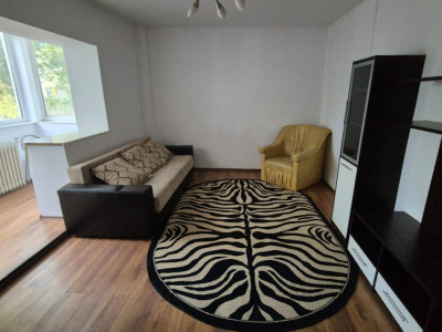 Apartament de 2 camere decomandat, parcare, balcon, la 8 min de metrou