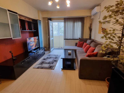 Apartament 2 camere cu centrală proprie, aproape de Palatul Parlamentului