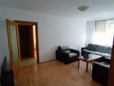 Apartament de 4 camere, renovat și utilat complet, la 8 minute de metrou Dristor