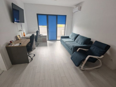 Apartament de 2 camere, 65 mp, balcon, centrala proprie, Mihai Bravu 