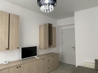 Garsoniera, decomandata, 35 mp, centala, zona Aparatori Patriei 