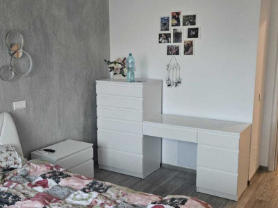 Apartament de 3 camere, 75 mp, decomandat, bloc nou, zona Muncii