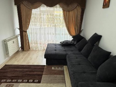 3 camere decomandat, utilat complet + 2 băi, metrou la 10 min – Piața Muncii