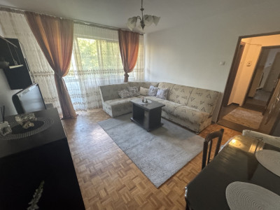 Apartament de 3 camere, cu 2 balcoane, si metrou fix lângǎ scarǎ - Orizont