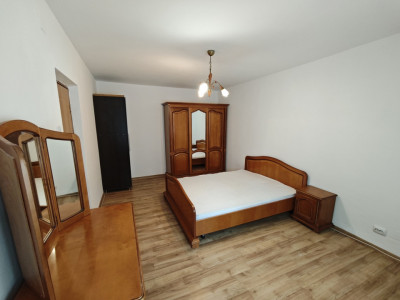Apartament de 2 camere decomandat, 55mp, cu centrala proprie - Crangasi