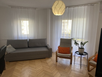 Garsonieră modernă în Decebal – confort urban la superlativ