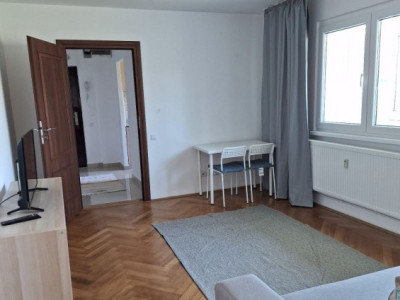 Apartament de 3 Camere lângǎ Metrou, 70mp - Pǎcii (Militari)