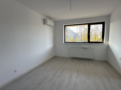 Apartaement de 2 camere, nemobilat, prima închiriere, ideal birou, Hils Brauner