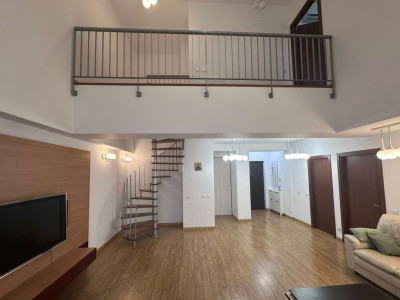 Penthouse de 2 camere pe 2 etaje ultramodern, 85mp + terasa - Parcul Carol