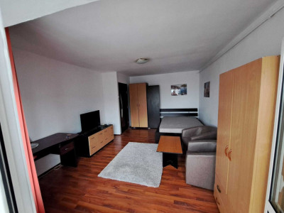 Garsonieră de 42 mp, etaj 8/8, Vitan Mall – la 13 minute de metrou Dristor