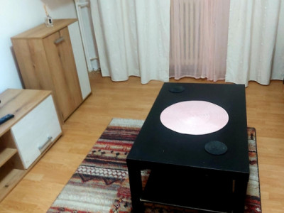 Apartament de 2 camere, decomandat, la 2 minute de metrou - Drumul Taberei