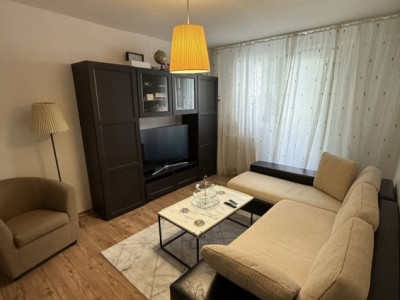 Apartament 2 camere lângă Piața Victoriei – bloc retras, zonă liniștită
