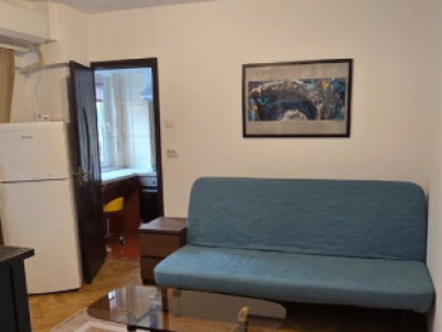 Garsonieră modernă cu centrală proprie – Tineretului