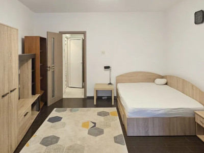 Garsonieră de închiriat Unirii – Universitate | Centrală proprie 